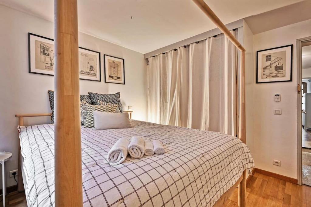 Apartamento La Bulle - Parking Gratuit En Souterrain - 2 Mins Du Palais Des Papes - Clim Ac - Wifi Aviñón Exterior foto
